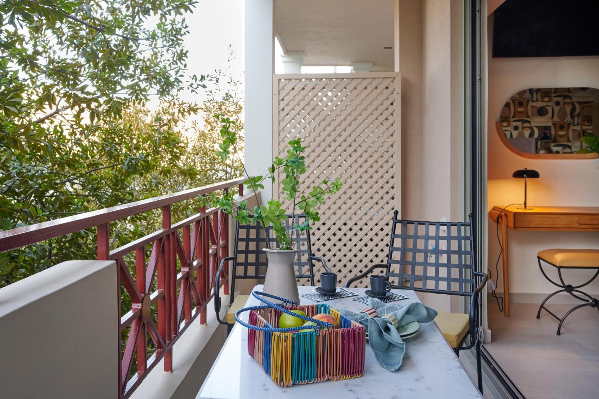 אתונה Rastoni Acropolis Uniquely Located Stylish Apartments מראה חיצוני תמונה