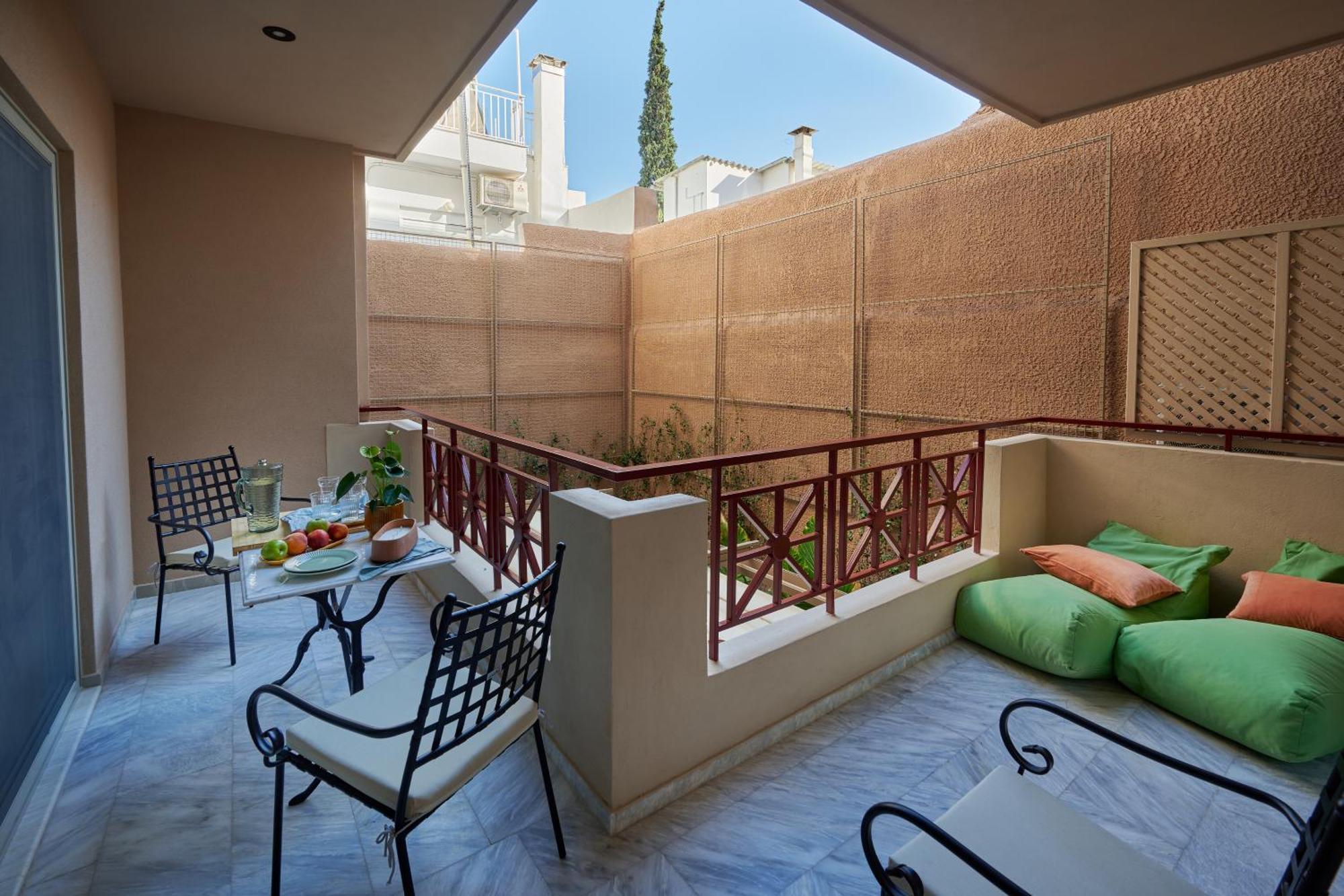 אתונה Rastoni Acropolis Uniquely Located Stylish Apartments מראה חיצוני תמונה